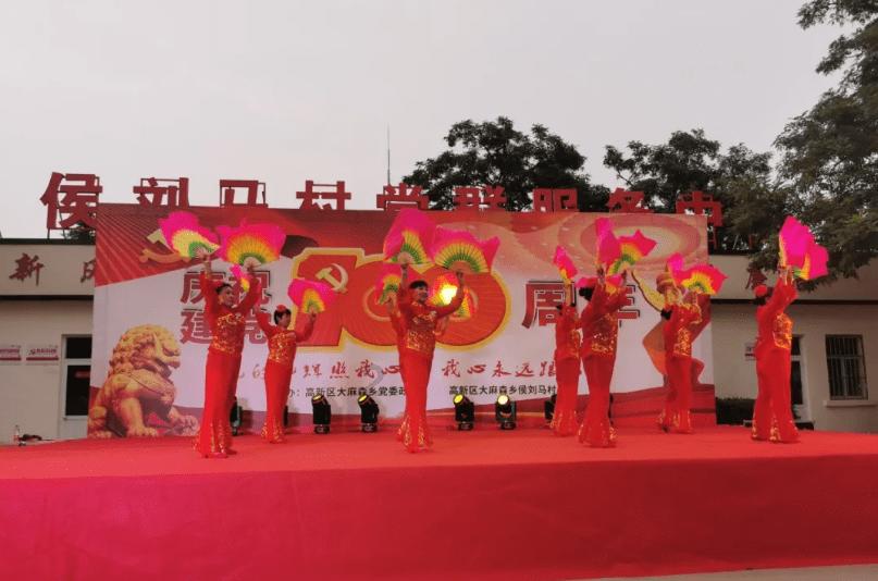 时尚可爱的准妈妈